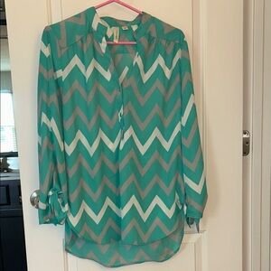 Chevron Patterned Teal, White and Gray V-Neck Women's Top